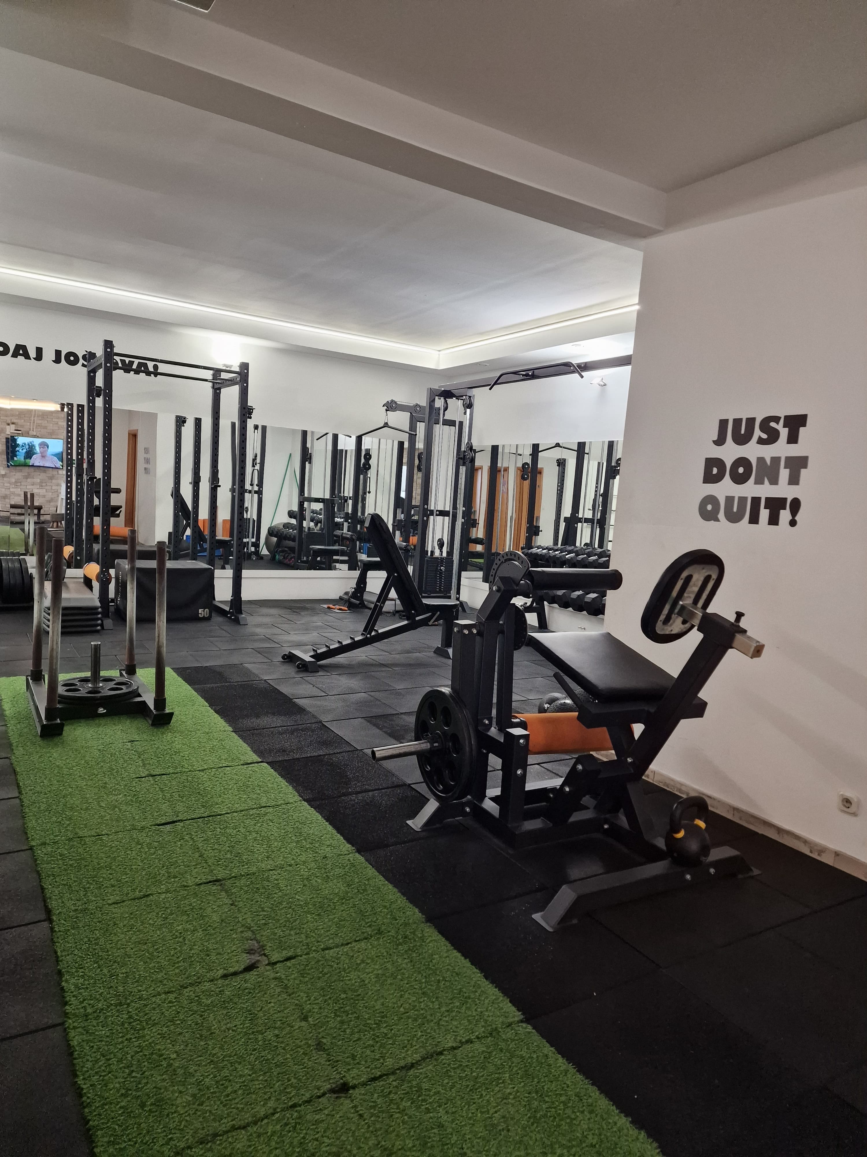 Privatna teretana Daj još 2 - čist i sanitiziran prostor